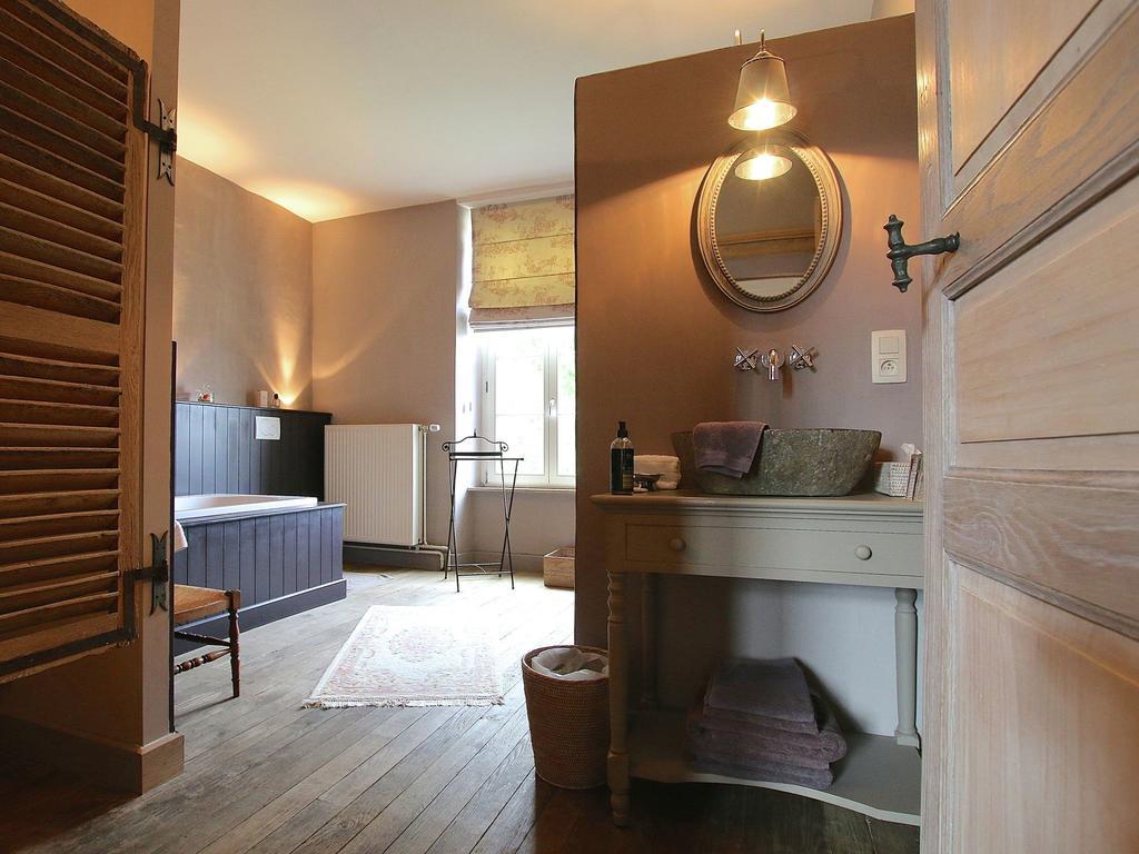 Unique Holiday Home In Virton With Jacuzzi Latour Exterior foto